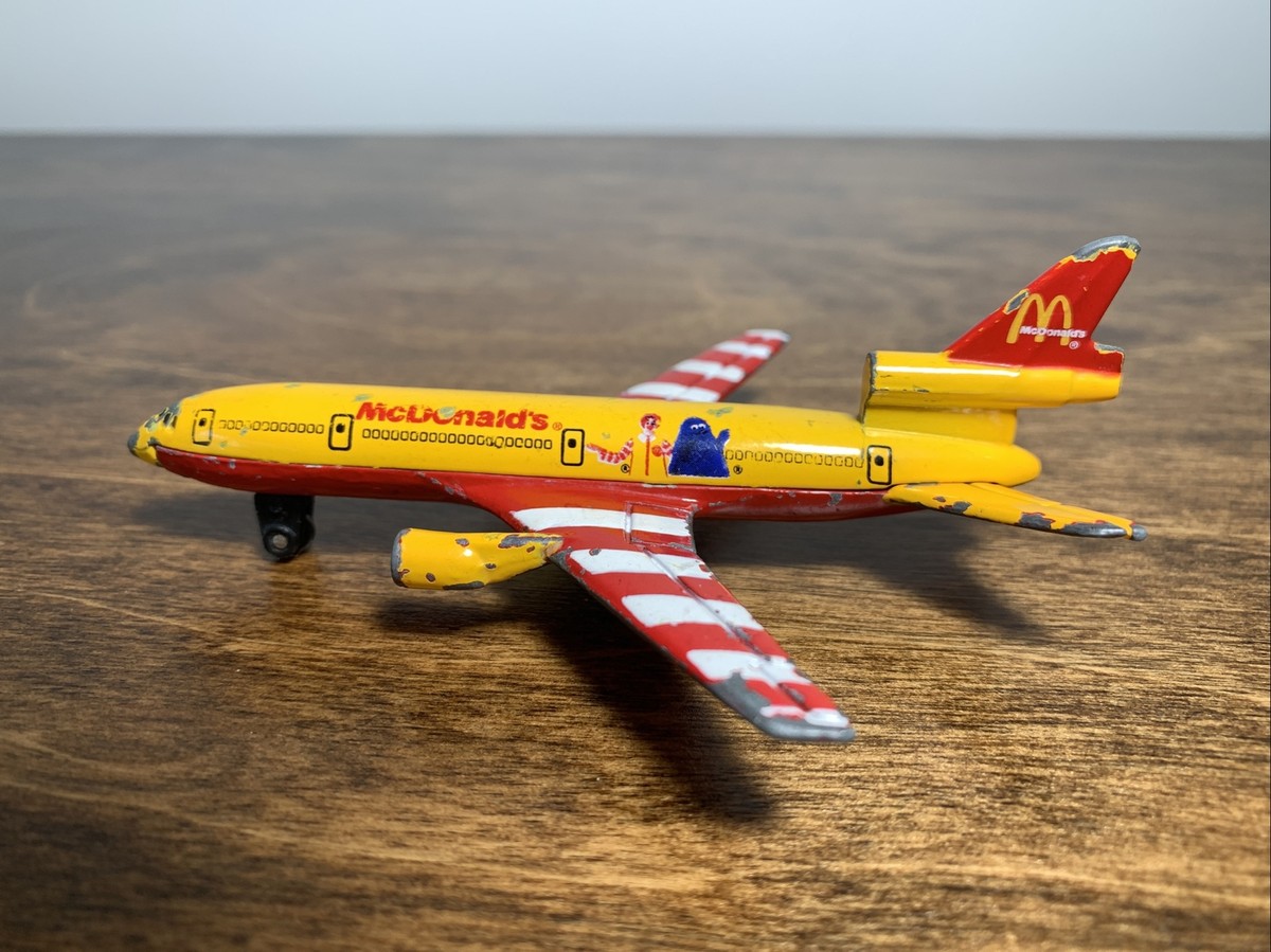Vintage 2000 Matchbox Ronald McDonald's SB13 DC-10 Plane Grimace