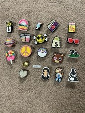 20 Jibbitz Lot Graduation Bear Shoe Charm, Weds Adams Family, Peace Sign Heart
