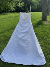 Davids Bridal Vintage Michaelangelo Collection Wedding Dress Size 8