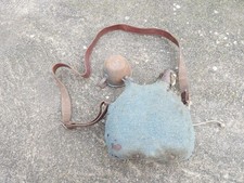 1914 1918 Gourde 2 Litres Bleu Horizon de Poilu avec son Quart de Dotation