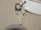 VINTAGE 1950's-60's OSHKOSH TRUNK & LUGGAGE TAG WITH OSHKOSH/YALE KEY #0T326 — photo 3