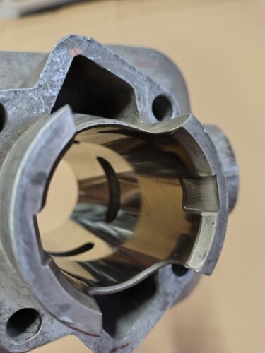 Cilindro Minarelli P6 50 50cc rafreddato a liquido NUOVO - Foto 7 di 9