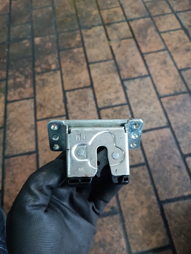 Opel Meriva A Heckklappenschloss Heckschloss Schloss hinten 90563999