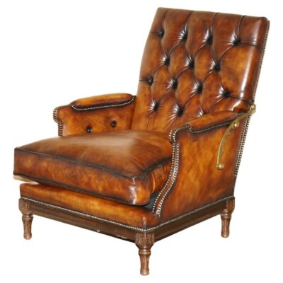 RESTAURIERTER CHESTERFIELD GETUFTETER HANDGEFÄRBTER BRAUNER LEDER BIBLIOTHEK LIEGESESSEL