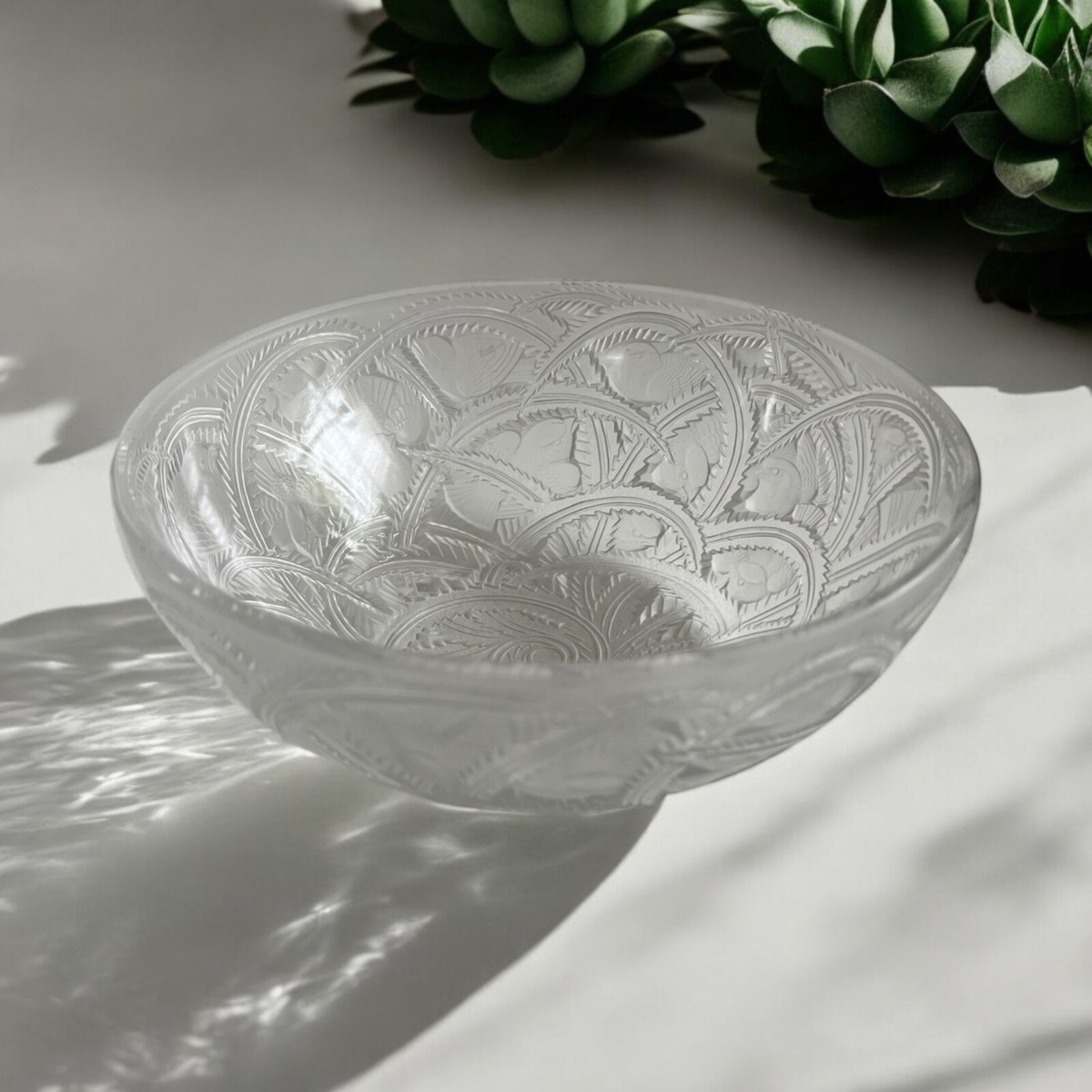 Large Lalique France Cut Glass “Pinsons” Finch/Sparrows Bowl