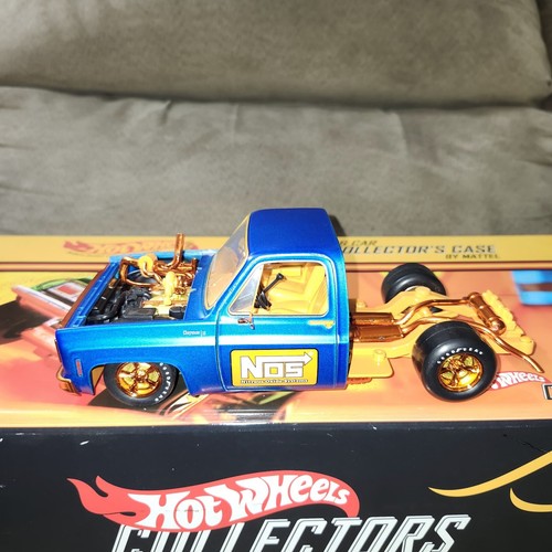 M2 Machines 1/24 (lose) Nos Bedless 1973 Chevrolet Cheyenne 10 (Gold Chase)
