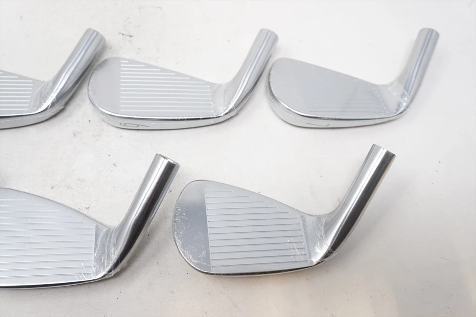 New LH Titleist 2023 T100 4-Pw Iron Set Club Head Only In Plastic 1274216 - Image 4 of 4