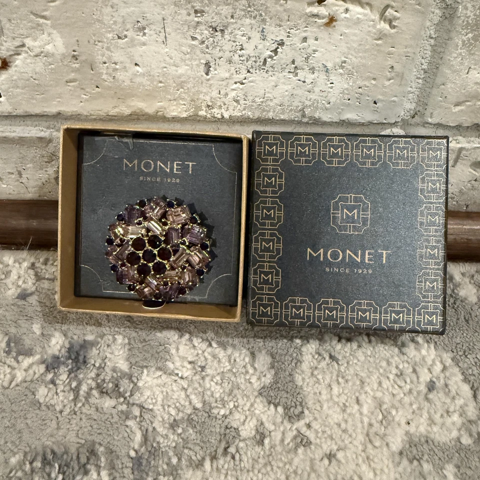 Monet Amethyst Cluster Brooch Pin Purple Rhinestone Gold Tone With Box One Size - Image 2 of 4