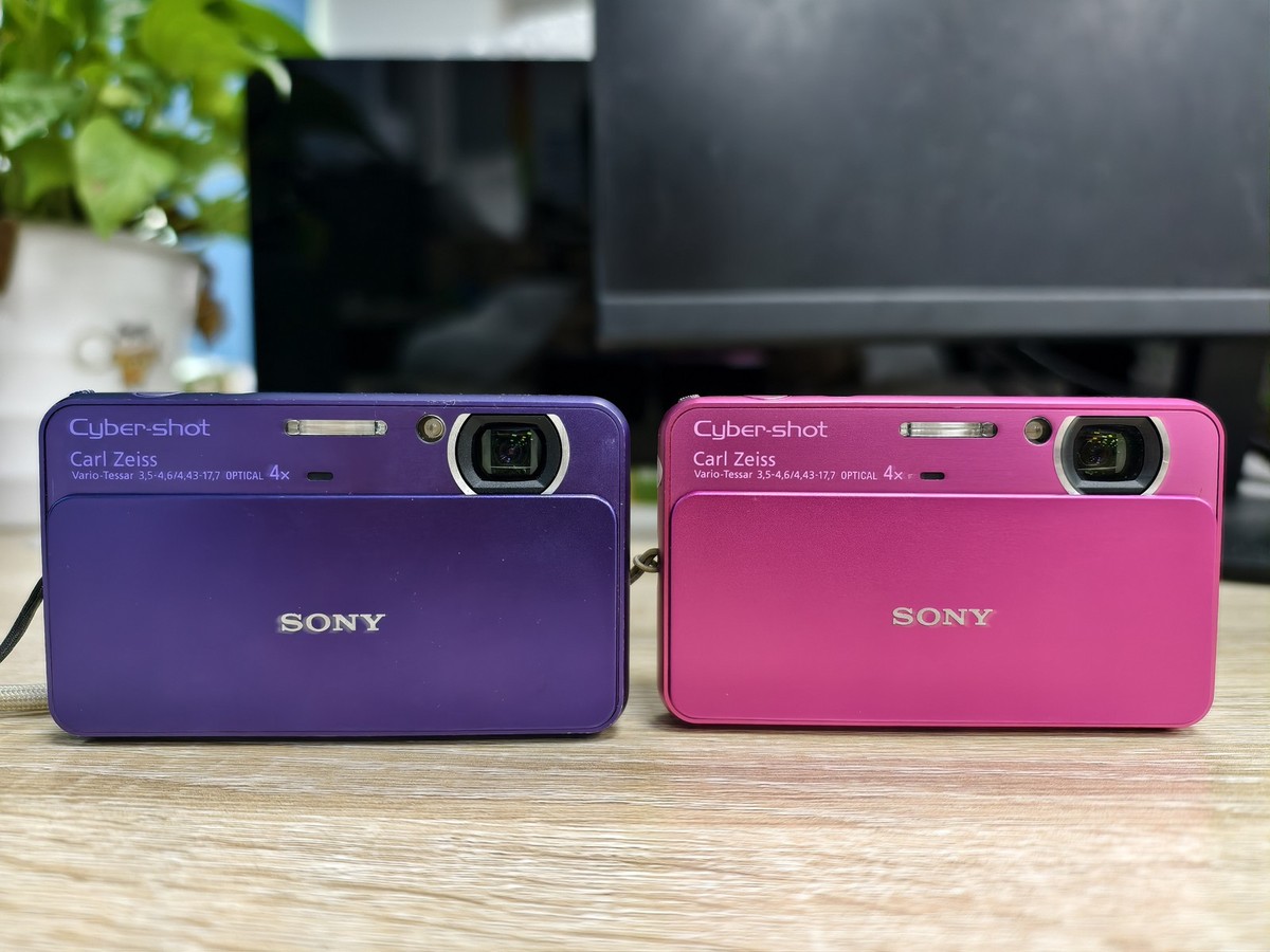 Sony Cyber Shot DSC-T99 Digital Camera 4X Optical Zoom English -95