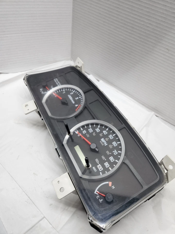 Cuadro de instrumentos Isuzu NPR XD 2012-2015 IMSM-100M-E 8983059880 MPH velocímetro Foto 2 de 4