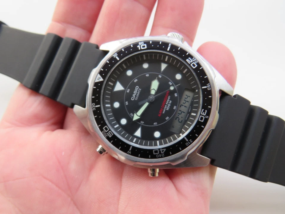 复古卡西欧 "Arnie" 男士手表 2701 AMW-320R Ana digi 潜水员 — 第 2/4 张图片