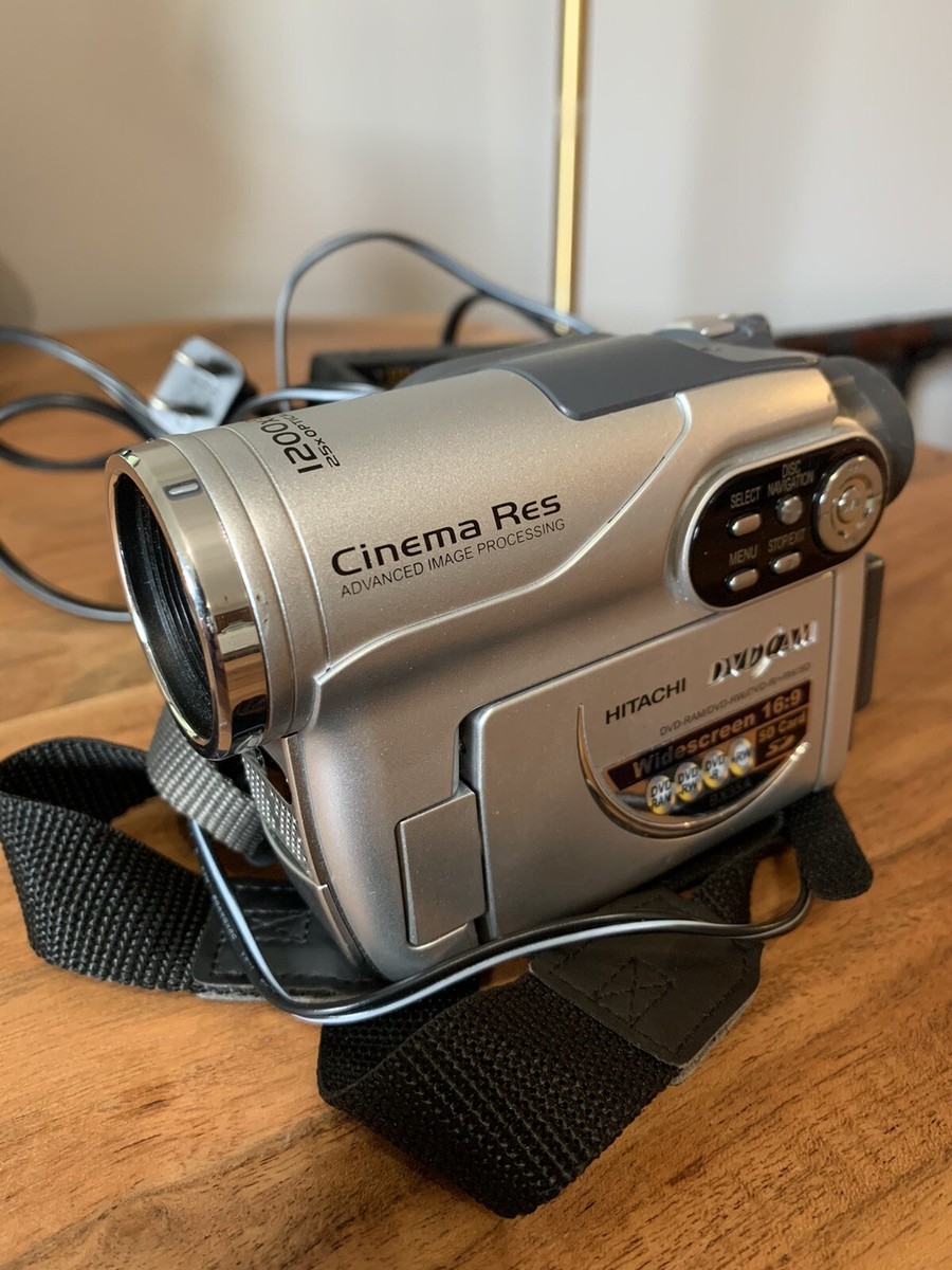 Hitachi DZ-BX35A DVD Camcorder Cinema Res DVD-RW
