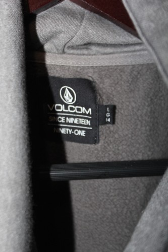 Volcom Pullover Hoodie Boys Youth Size L Large 14 Grey Crossed Front Hood Logo - Picture 8 of 8