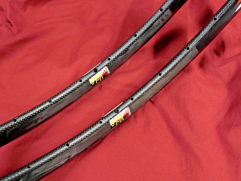2 Zipp Speed Weaponry VcLc Carbon Tubular Rims 32 Holes @ 280 grams each - Image 3 of 4