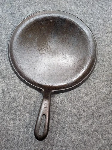 Wagner Ware Cast Iron Griddle 10 1/4” Size 9 Made in USA Vintage