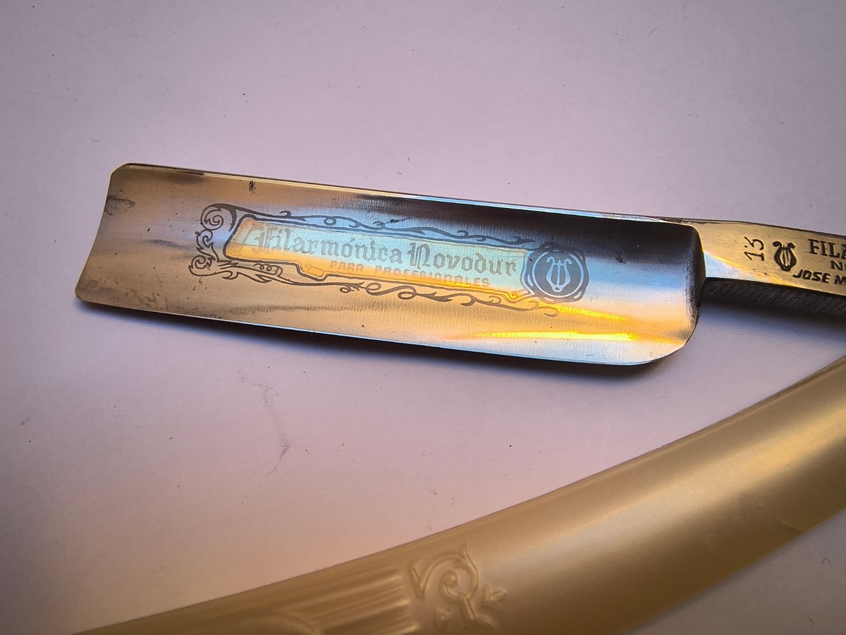 未使用 西洋剃刀 FILARMONICA NOVODUR 13 Vintage Filarmonica 13 Novodur straight razor very rare shave