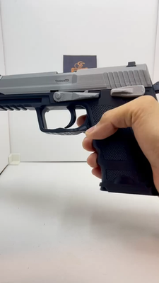 Resident Evil 4 Gun Pistol SG-09 R w/Gun Holder-Laser- 1:1 Prop