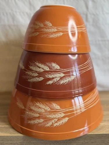 Pyrex Vintage Autumn Harvest Wheat Nesting Mixing Bowls 401/402/403 Set of 3