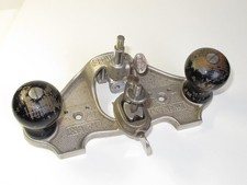 Stanley No. 71 Router Plane with additional Cutter Blades