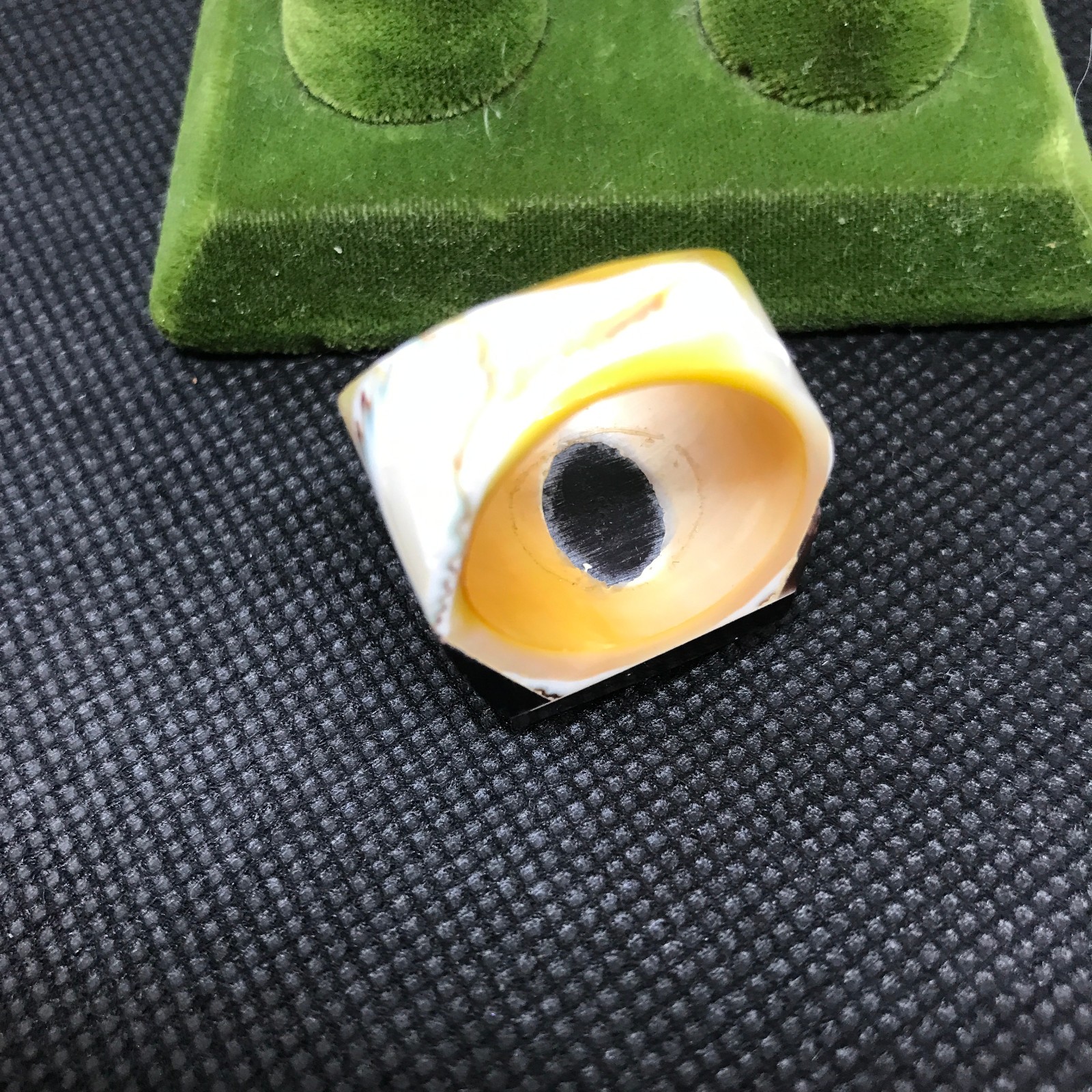 Vintage Carved Shell Ring Layered Shell Heart Rin… - image 5