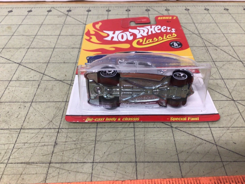 Hot Wheels Classics ‘40 1940 Ford Coupe chrome spectraflame #19 - Image 3 of 4