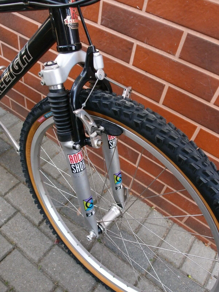 Bicicleta MTB 15 pulgadas Raleigh BMC 7020 T8 Shimano Deore XT Rock Shox Suntour XC Foto 3 de 4