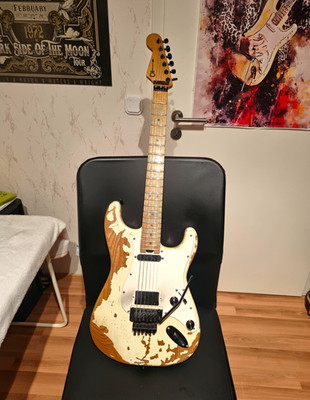 Charvel Henrik Danhage Signiture - EMG 81/SA - 24V Mod