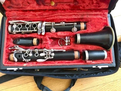 Clarinete BUFFET CRAMPON R-13 modelo profesional usado con boquilla rígida - Imagen 1 de 4