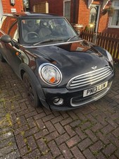 2013 Mini one 1.6 D - V5 and 2 keys