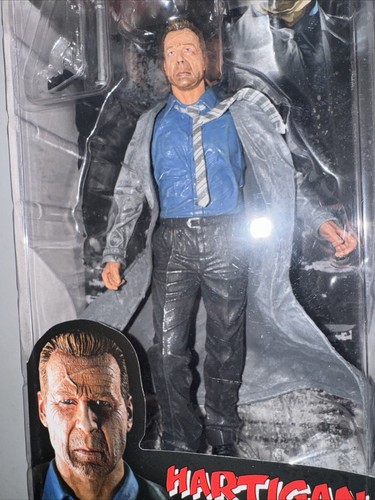SIN CITY 7" Hartigan Action Figure Frank Miller NECA Reel Toys 2005 - Brand New - Picture 4 of 6