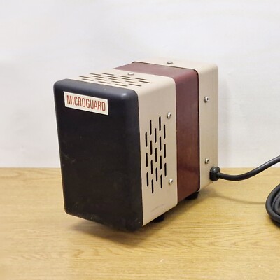 Überspannungsschutz / Power Smoother MicroGuard GT 204 Vintage Retro *