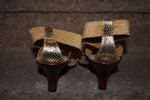 Women's Size 8 Charleston Shoe Co Metallic Gold Strappy High Heel Open Toe Shoes - Picture 8 of 10