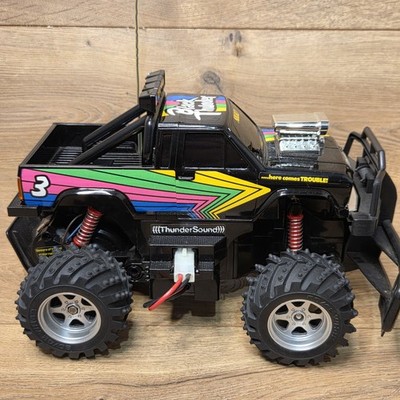Vintage NIKKO Black Thunder RC Truck w/ Controller Battery Charger