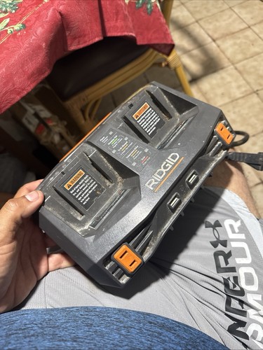 RIDGID AC840094 18V Dual Port Sequential Fast Charger Not Working