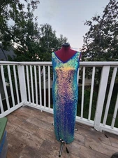 nicole miller exclusive collection  sequenced gown size 12 new with tag