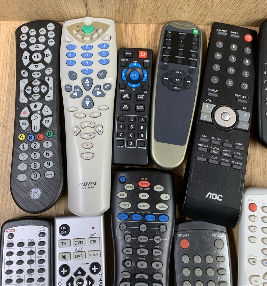 Lote de 30 mandos a distancia marcas mixtas Philips RCA Xfinity Sharp y más funciona Foto 2 de 4