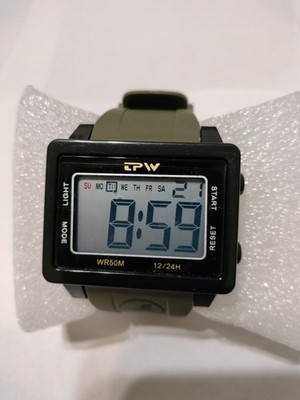 LARGE SCREEN DIGITAL WATCH FASHIONABLE WATERPROOF 5O M SPORT MEN#WOMEN NEW .