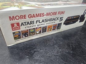 Atari Flashback 5 Classic Game Console Collector's Edition.