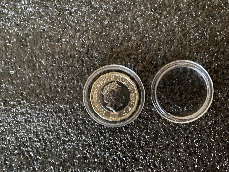 Queen Elizabeth II, One Pound Münze 2016, D-G-REG F-D, Selten!!! TOP Zustand. - Bild 1 von 4