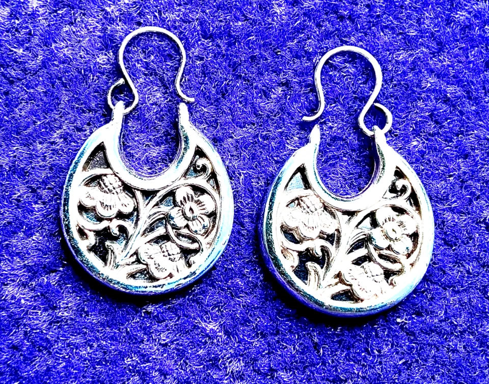 BRIGHTON PERSIAN GARDEN BLK+白色珐琅 SLVR 圆形双面欧米茄耳环✨VTG — 第 2/4 张图片