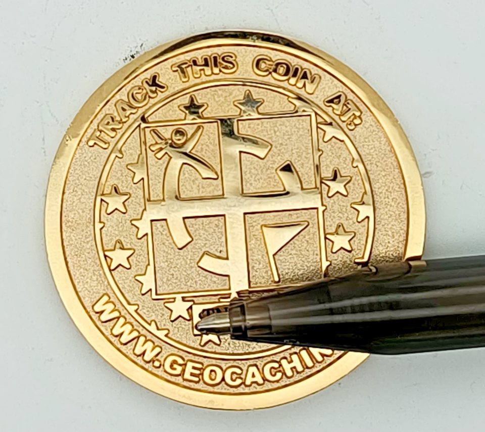 Funko WandaVision Geocoin Gold - Trackable Sammlerfigur Mit Logbuch