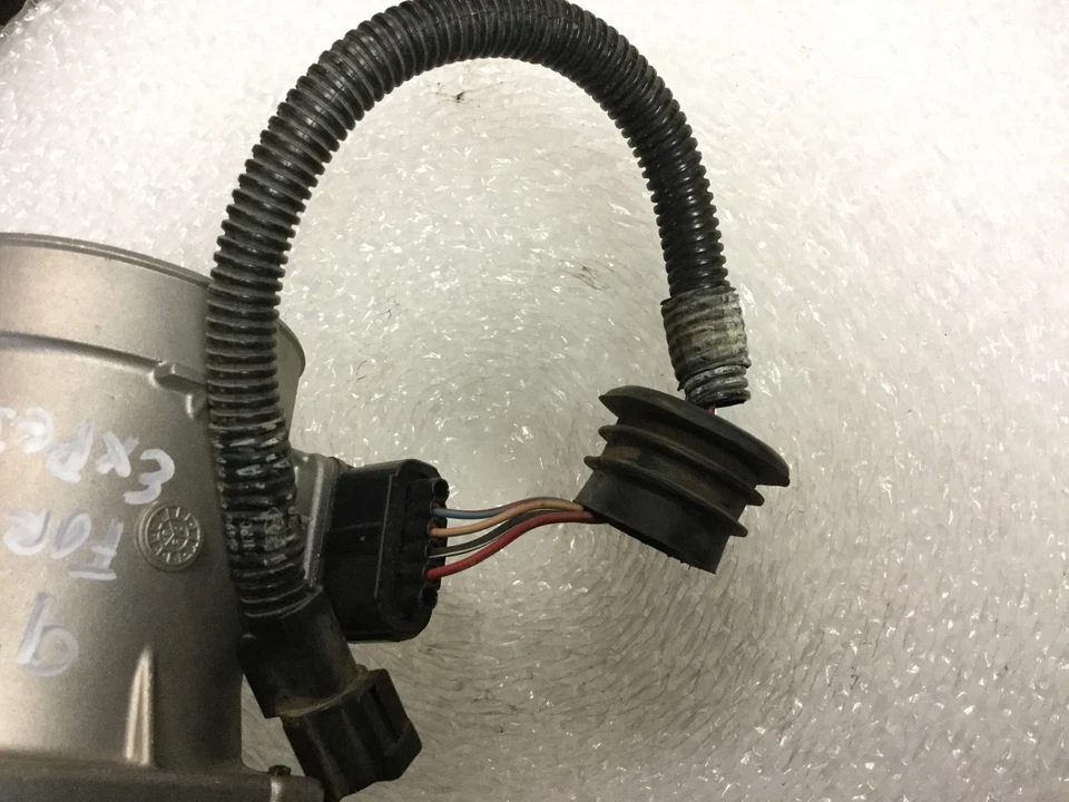 Sensor de masa de flujo de aire Ford Expedition 1997 fabricante de equipos originales Foto 3 de 4