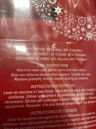 Christmas Ribbons Platinum Silver Damask Fabric Tablecloth 90" Round new in pkg - Picture 6 of 6