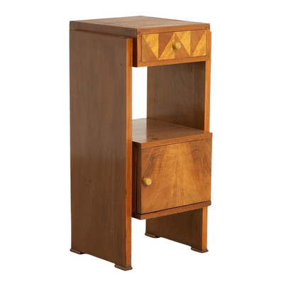 Art Deco Beistellschrank in Nussbaum mit Bakelit Griffen