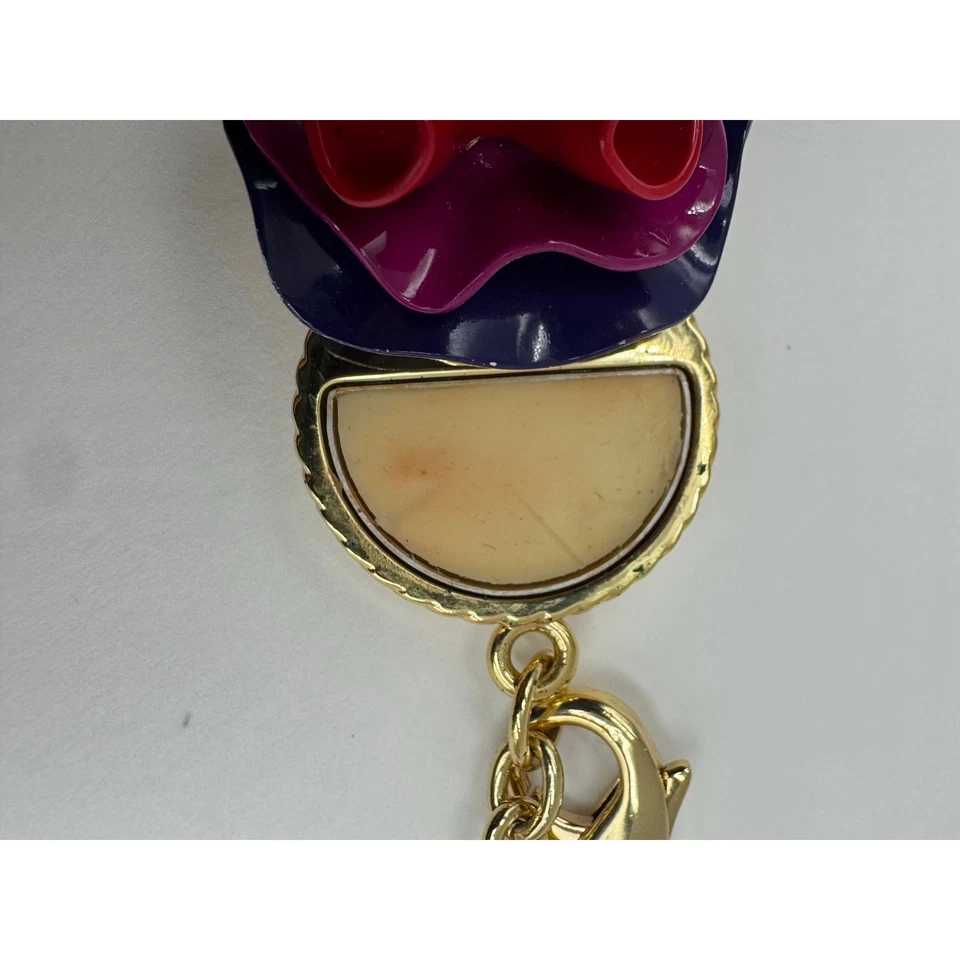 Pulsera Cadena Perfume Flor Lola Marc Jacobs 7" Crema Esmalte Sólido Dije Dorado Foto 4 de 4