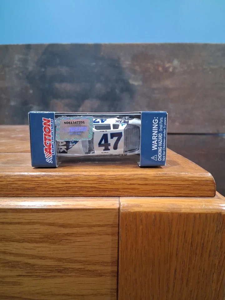 Chevrolet Monte Carlo Aerocoupe 1988 Rob Moroso #47 Peak anticongelante acción 1:64 Foto 2 de 3