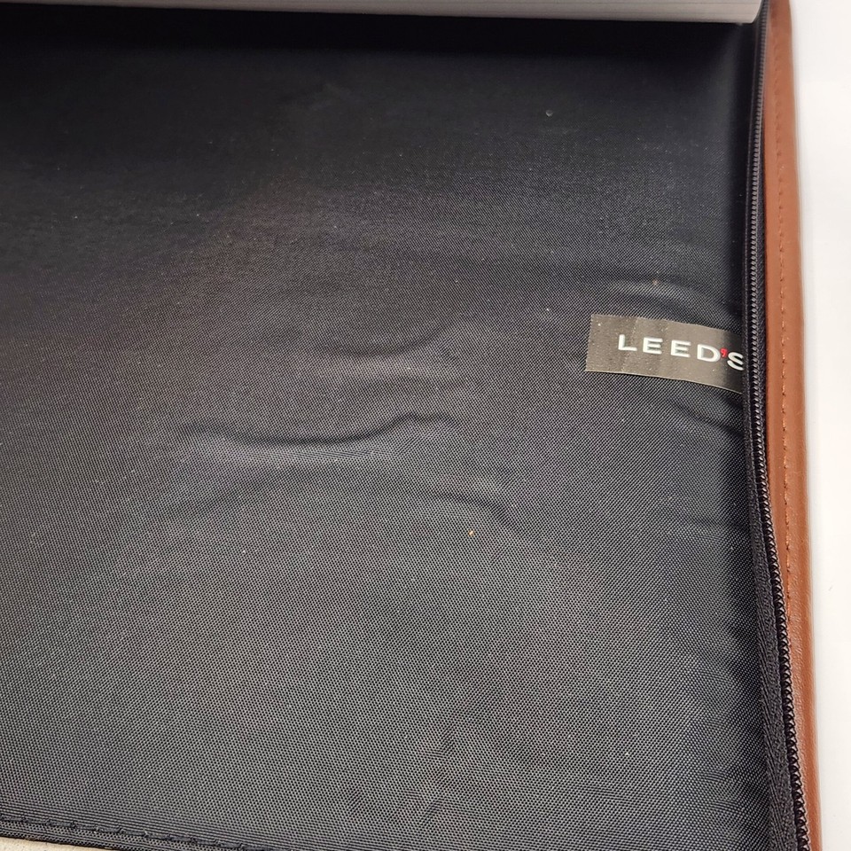 Leeds Zippered Portfolio Folder Binder Black Pockets 13