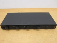 Niles SVL-4 Speaker Selector W/Volume Controls includes all connectors