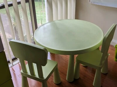 kids table gumtree