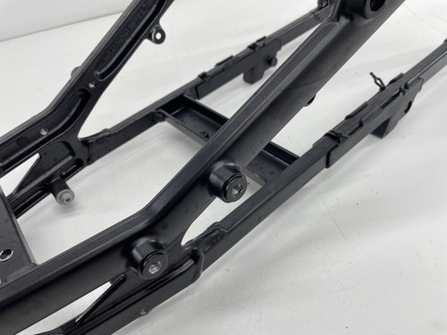 KTM 1090 ADVENTURE REAR SUBFRAME FRAME BODY BLACK 60303002031 1050CC 17-20 - Picture 3 of 21